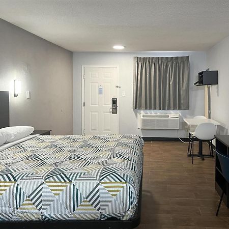 Studio 6 Suites Hurricane, Wv Экстерьер фото
