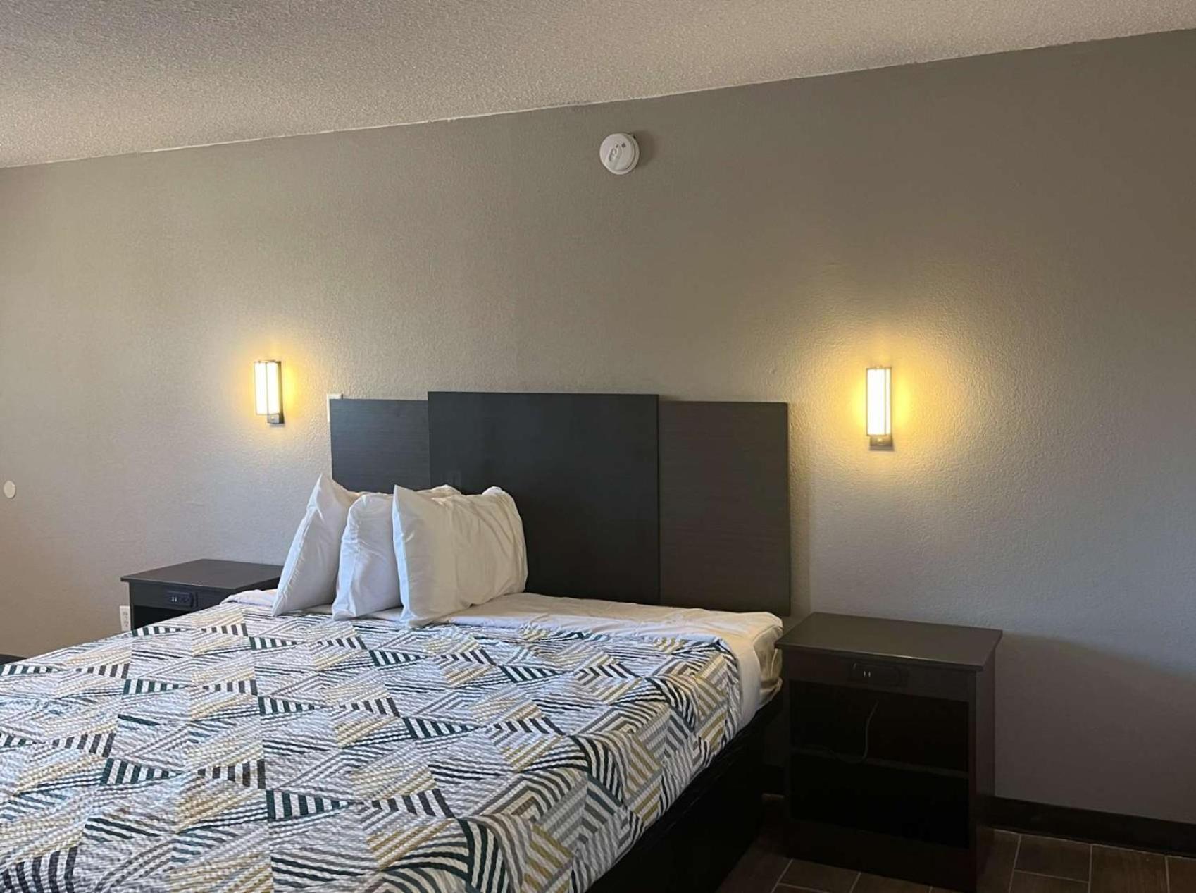 Studio 6 Suites Hurricane, Wv Экстерьер фото