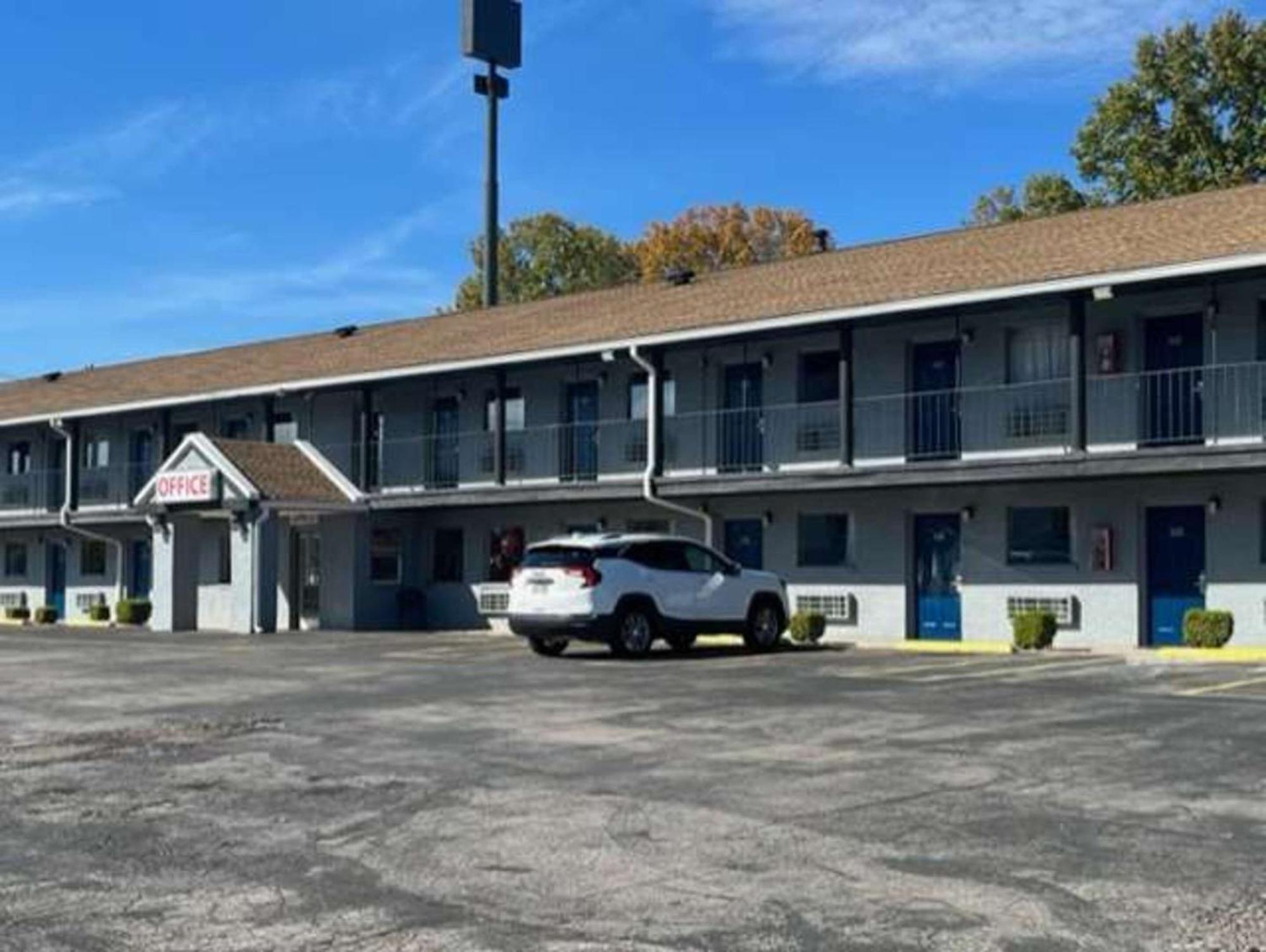 Studio 6 Suites Hurricane, Wv Экстерьер фото