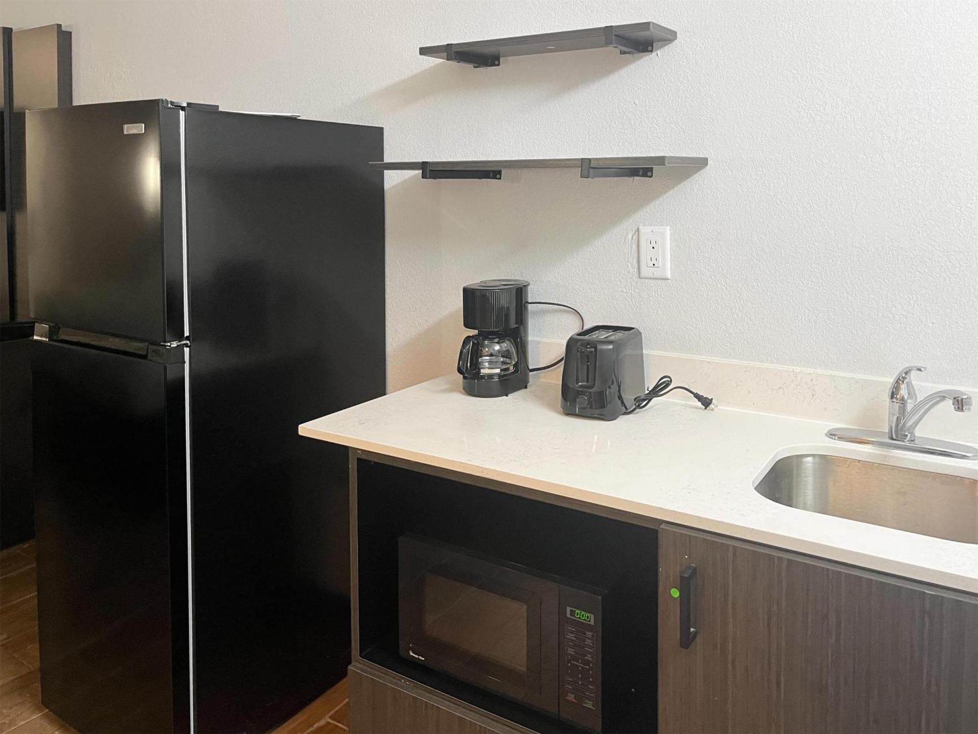 Studio 6 Suites Hurricane, Wv Экстерьер фото